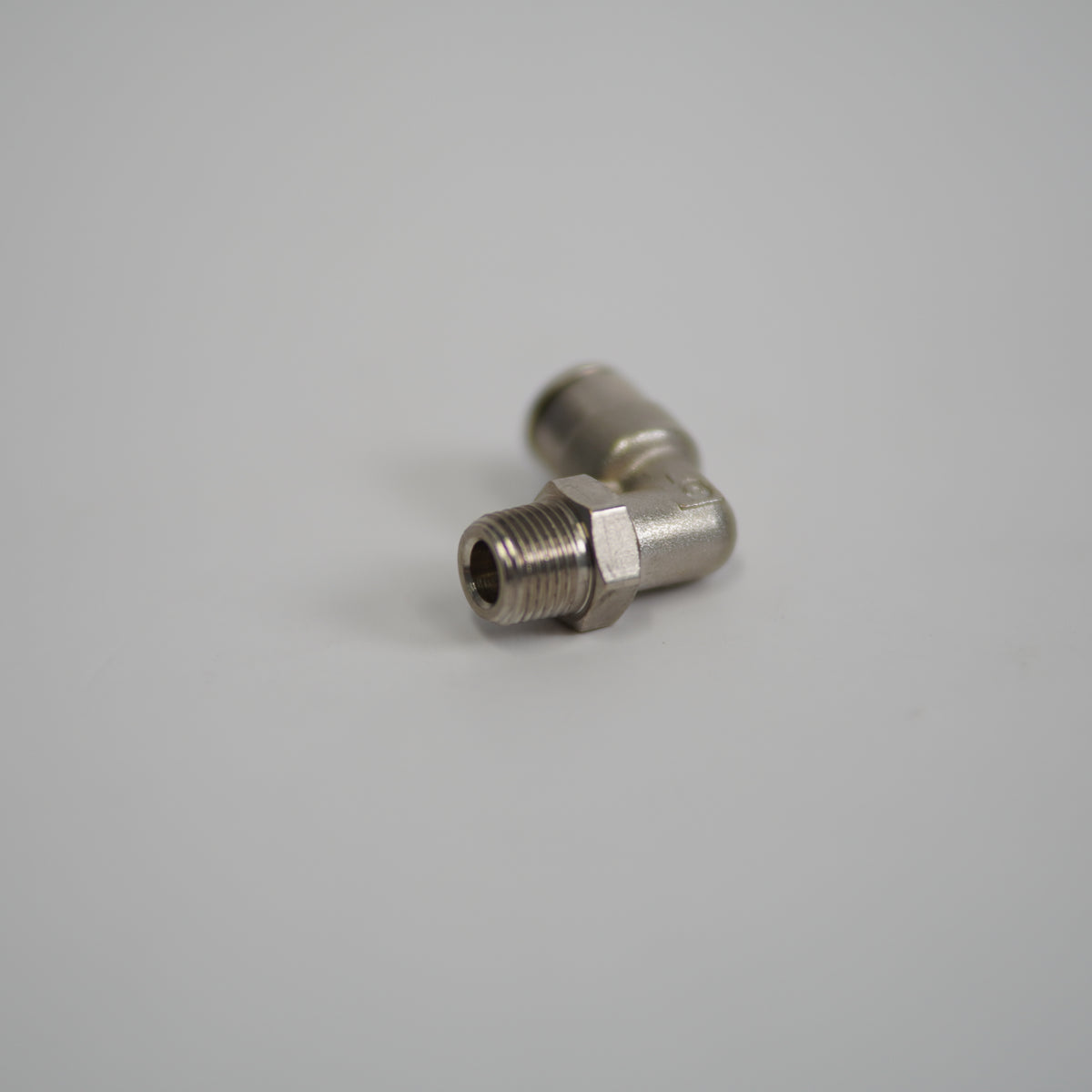 Lincoln Industrial 243699 1/4'' Tube X 1/8'' NPT 90 Degree Swivel