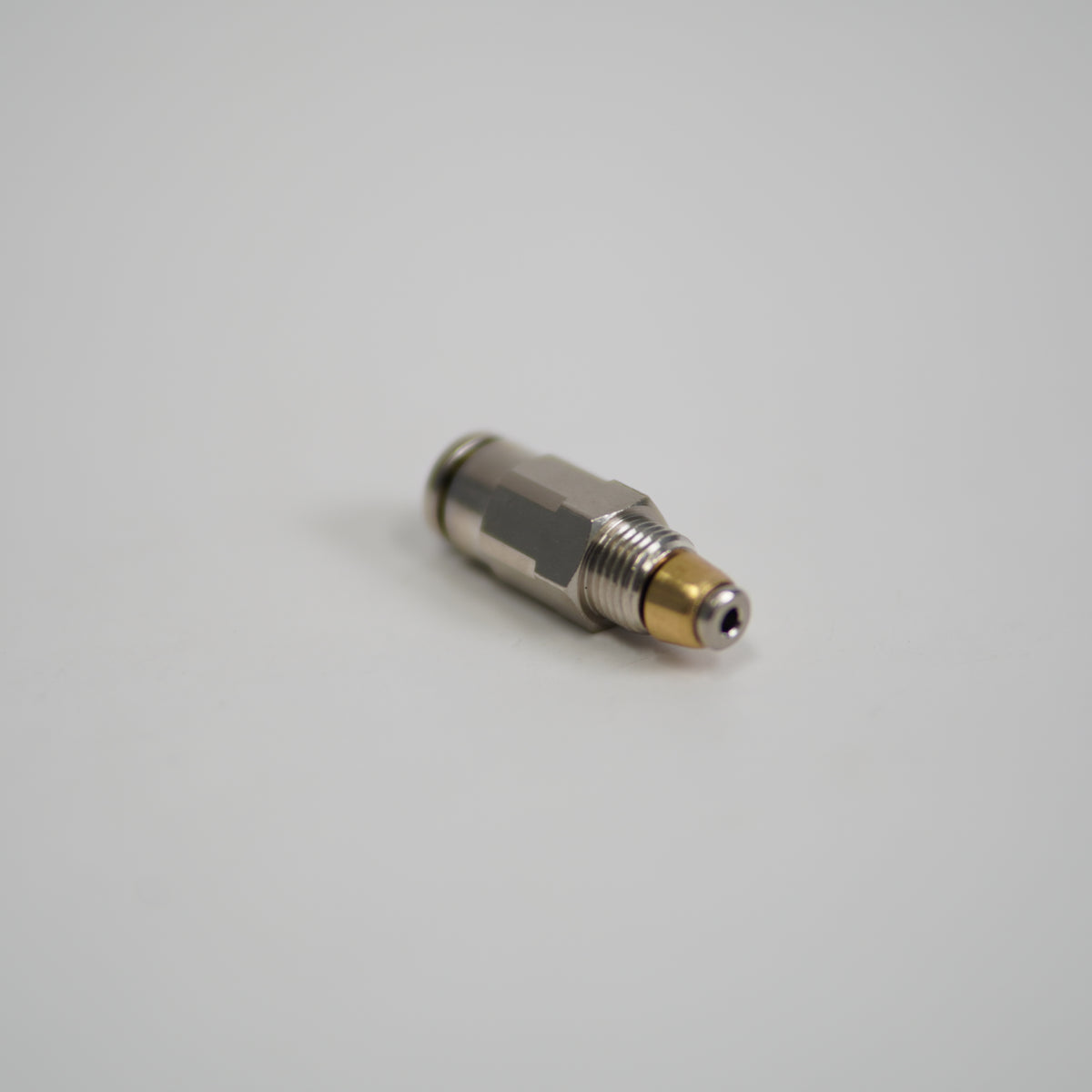 Lincoln Industrial 272658 SSV Valve Outlet Adapter With Check 10mm