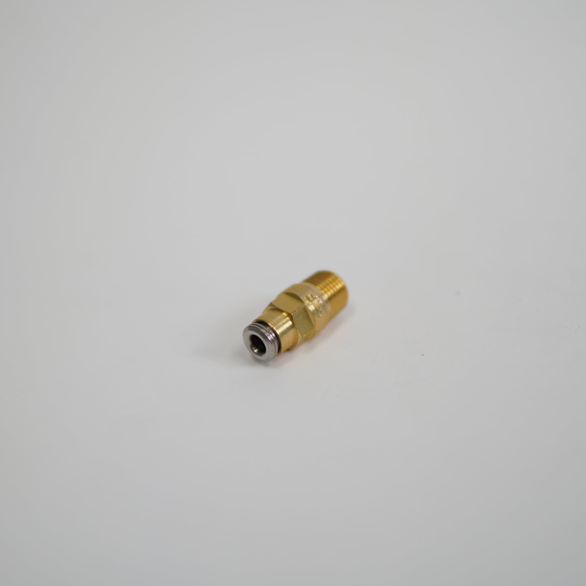 Lincoln Industrial 404-040K-V1-VS 4mm Tube x 1/8'' NPT Straight Fitting